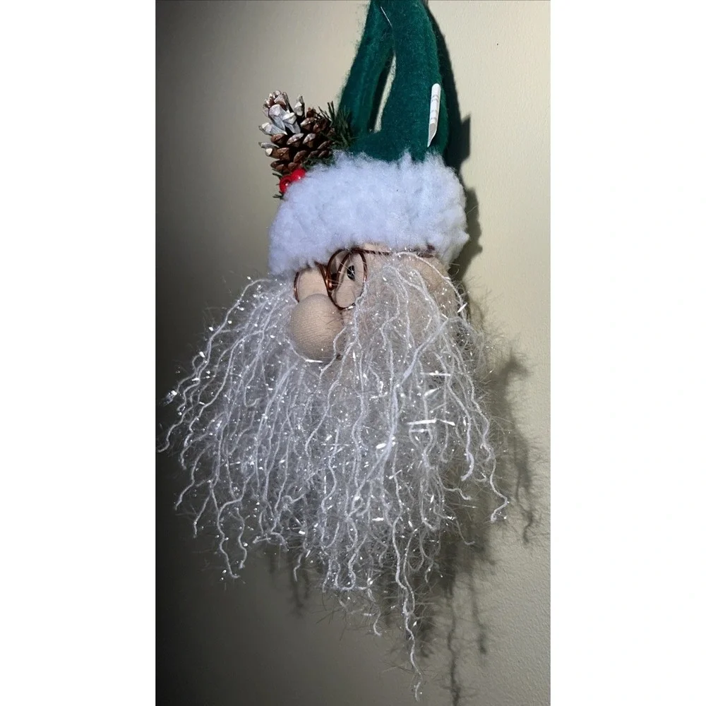 Source Unknown sparkle beard